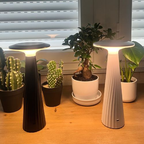 Brio lampada da tavolo ricaricabile USB