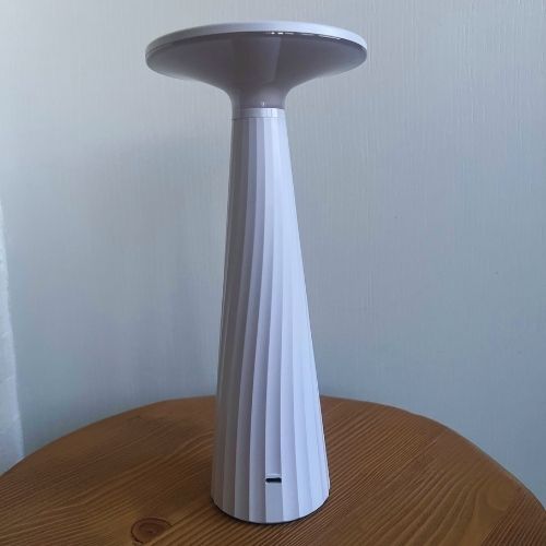 Brio lampada da tavolo ricaricabile USB