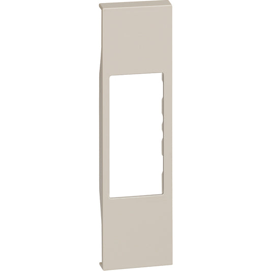 Cover Sabbia per connettori RJ, A/V e lampada di sicurezza Bticino Living Now KM07 Cover per connettori RJ, A/V e lampada di sicurezza. Per art. KW4279C5E, KG4279C5E, KM4279C5E, KW4279C6, KG4279C6, KM4279C6, KW4279C6S, KG4279C6S, KM4279C6S, KW4279C6A, KG4279C6A, KM4279C6A, KW4279C6AS, KG4279C6AS, M4279C6AS, KW4258RJ11, KG4258RJ11, KM4258RJ11, KW4269R, KG4269R, KM4269R, KW4294, KG4294, KM4294 - 1 modulo, Sabbia
