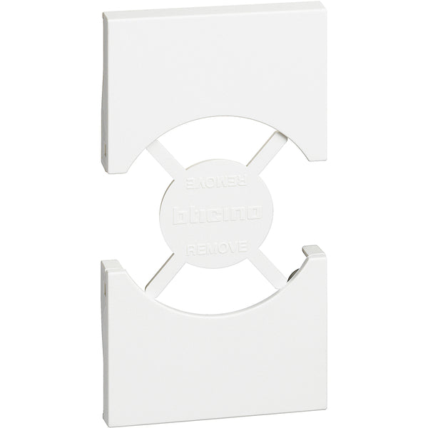 Cover bianca per presa unel 2 moduli Bticino Living Now KW03 Cover per presa standard Italia/Germania P 40. Per articoli KW4140A16 - KW4140A16F - 2 moduli, Bianco