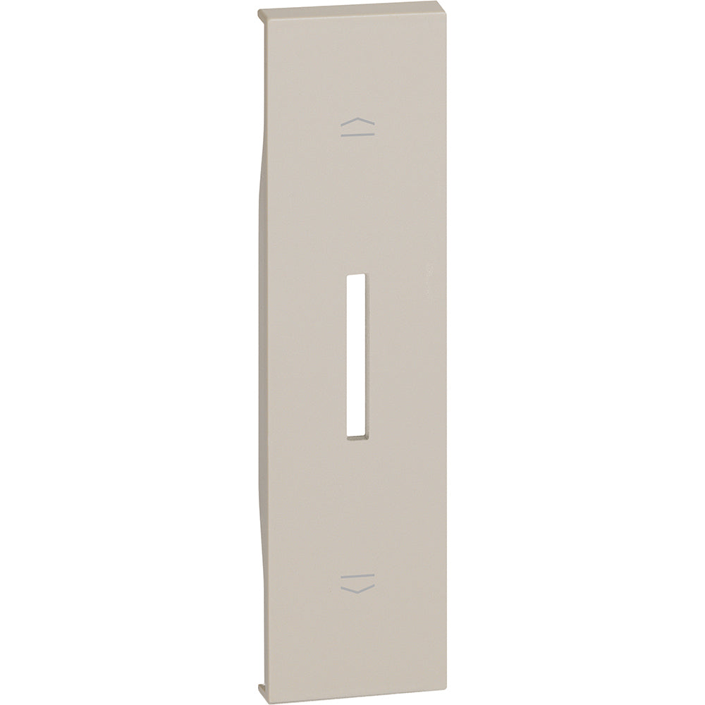 Cover per comando tapparelle Sabbia 1 modulo Bticino Living Now KM06. Cover per comando tapparelle. Per articolo K4027 - 1 modulo, Sabbia