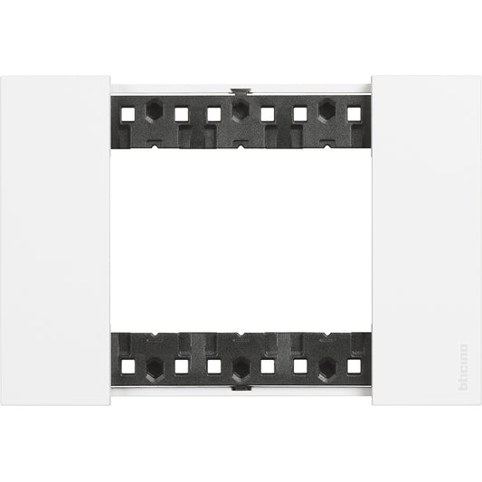 Placca colore bianco 3 moduli Btivino Living NOW KA4803KW